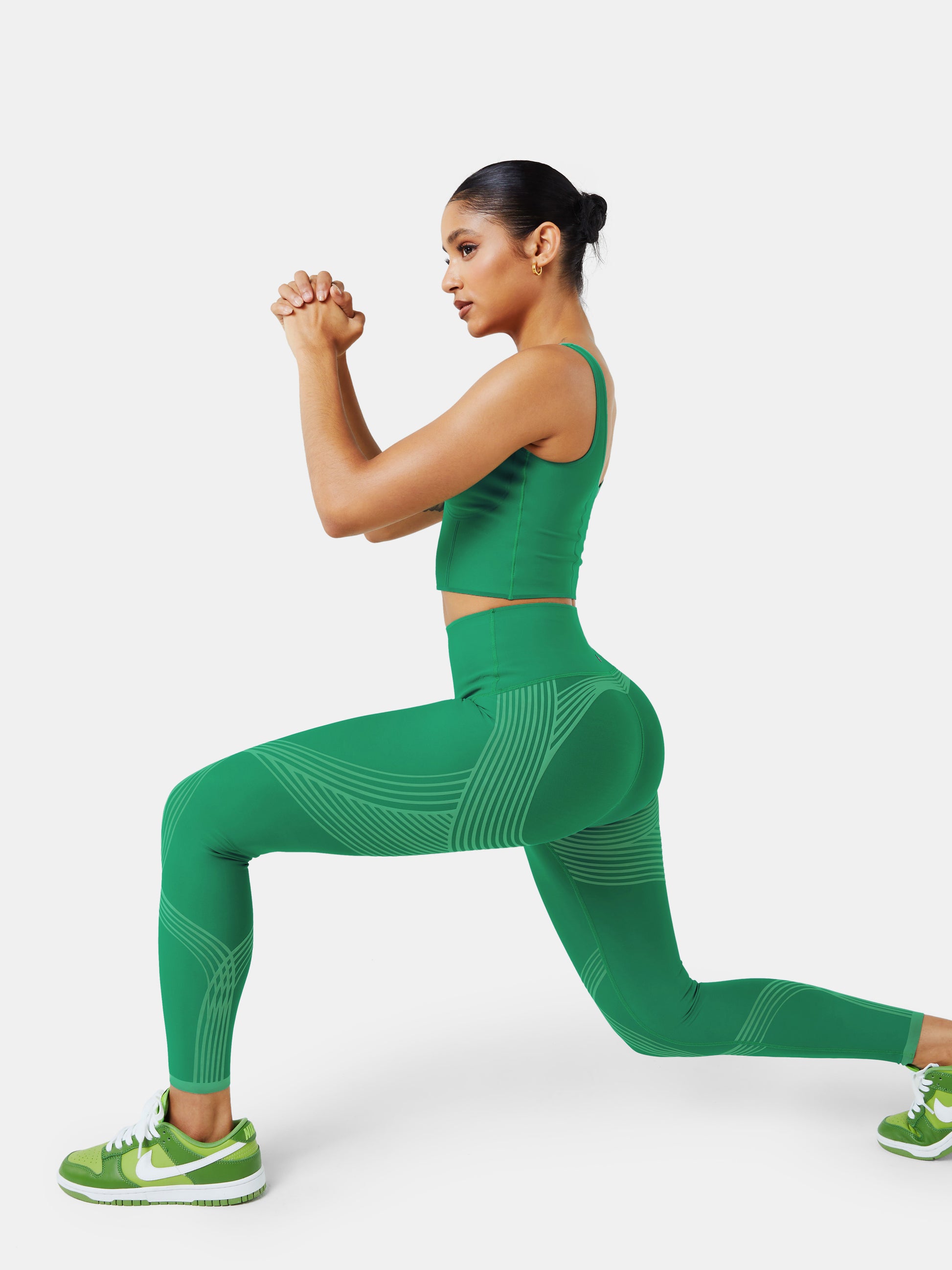 Fanka on Instagram: Lift up with #Fanka,🏃🏻‍♀️ you should be in good  shape and healthy.⁠ ⁠ 🤳: @savgraceleee⁠ ⁠ Discover more body sculpt  leggings via link in bio. ⁠ #fanka #fankafam #movewithfanka #liftncurve