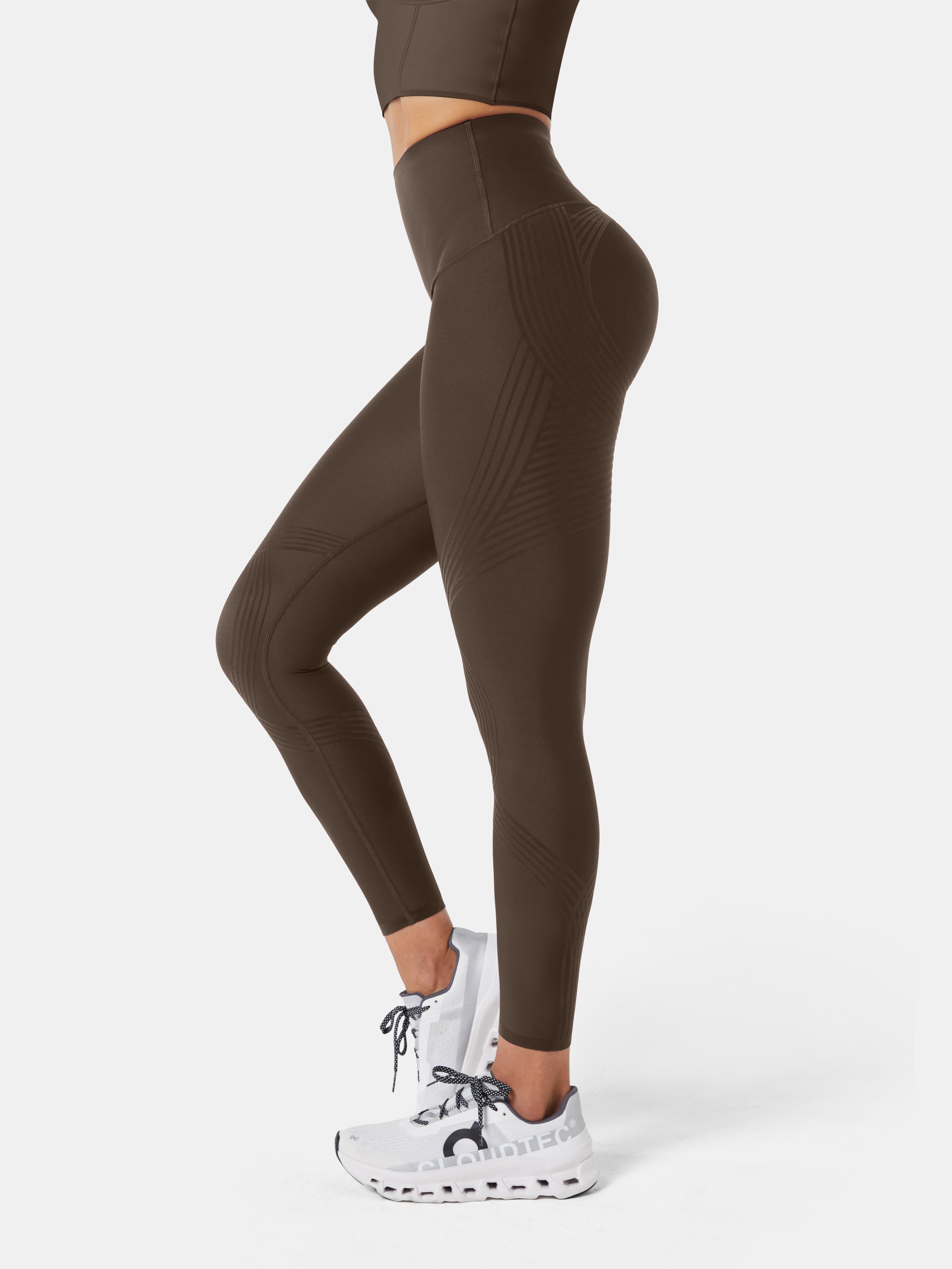 The 16 best leggings with pockets of 2023: Amazon, lululemon